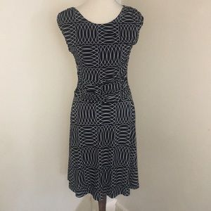 🌷EnFocus- Petite Patterned Dress